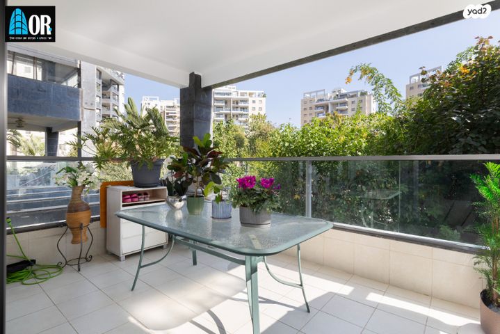 דירה, אבנר בן נר, סביוני נצר סירני, נס ציונה