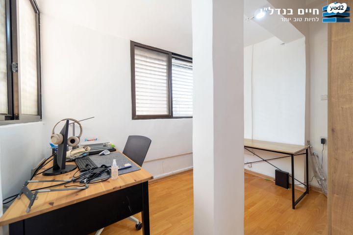 דירה, גנסין, גבעת הרמבם, גבעתיים