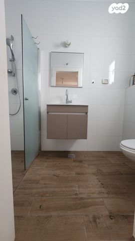 דירה, דבורה הנביאה, רובע יזרעאל סביוני העמק, עפולה