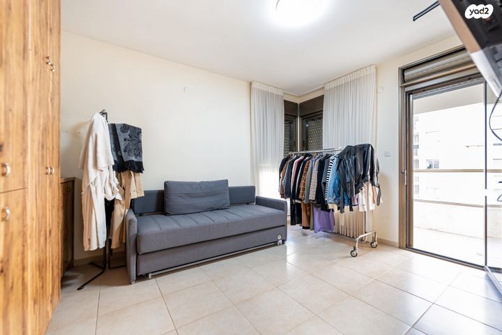 דירה, דרך האגמים, גני תקווה