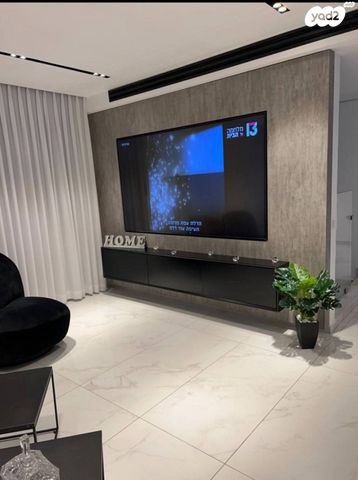 גג/ פנטהאוז, מוטה גור, קרית אילון, חולון