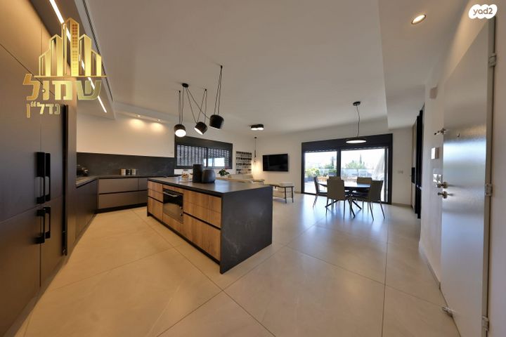 גג/ פנטהאוז, סביוני ים, קרית ים