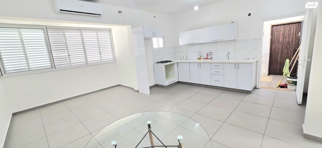 דירה, עוזיאל, נגבה, רמת גן