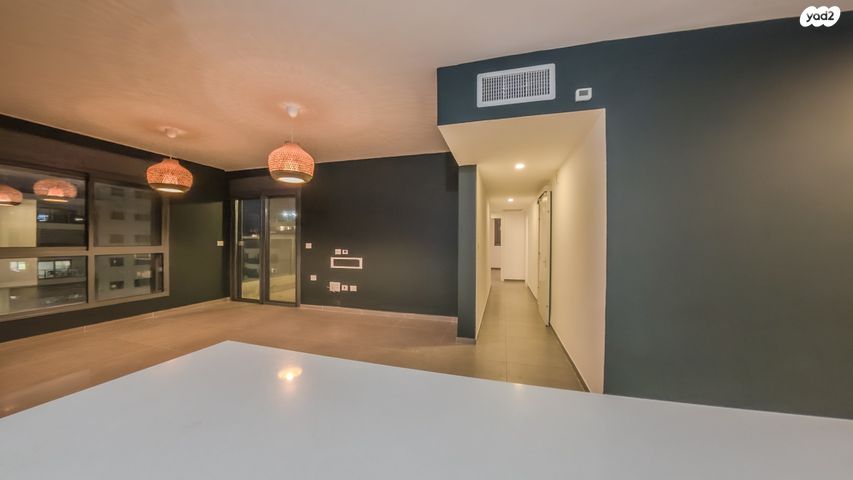 דירה, ז'בוטינסקי 4, עיר, מרכז העיר, נהריה