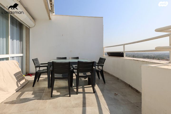 גג/ פנטהאוז, אמנון ותמר 25, רמת פולג, נתניה