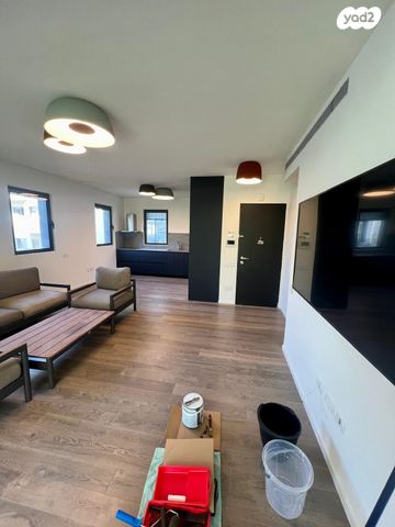 דירה, נחמיה 19, כרם התימנים, תל אביב יפו