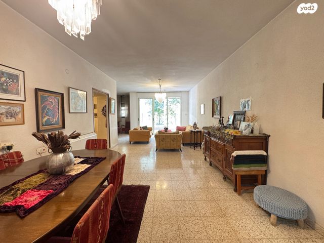 דירה, לוחמי הגטו 27, כפר גנים א, פתח תקווה