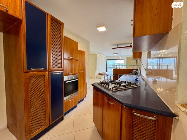 דירה, מרכז הכרמל, חיפה