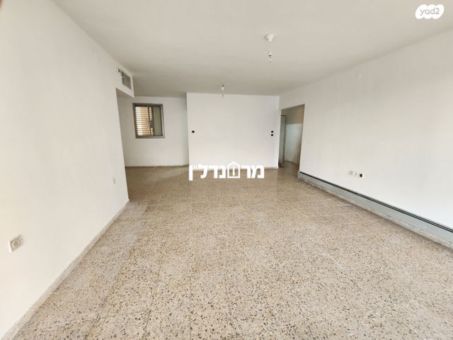 דירה, הרצליה