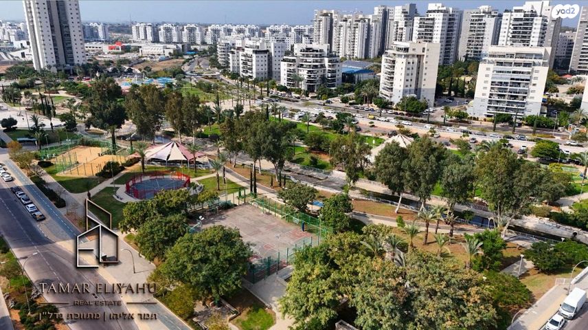 דירה, הנמל, יבנה