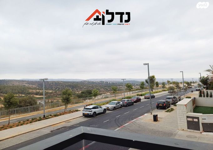 דירה, האחים, נווה שמיר רמת בית שמש ה-1, בית שמש