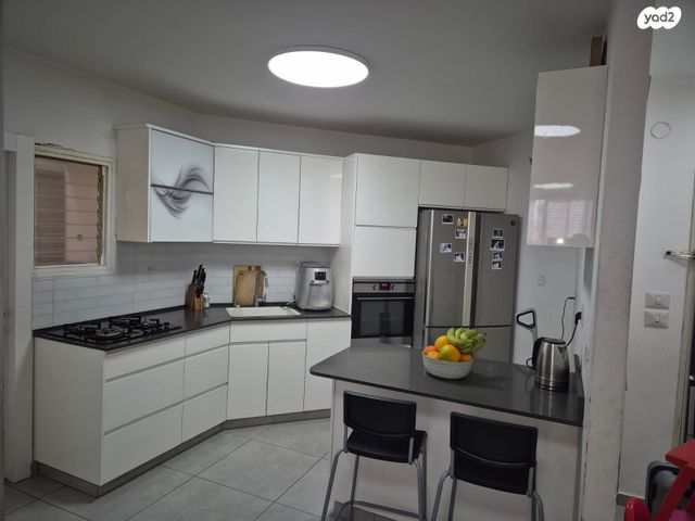 דירה, הרב יעקב רקח, נאות גנים, נתניה