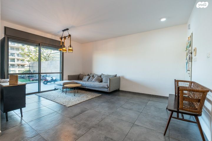 דירת גן, אלון 7, החורש, חריש