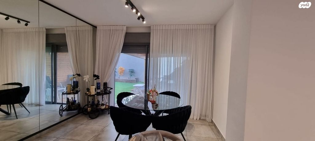 דירת גן, תפוז, רובע ט"ז, אשדוד