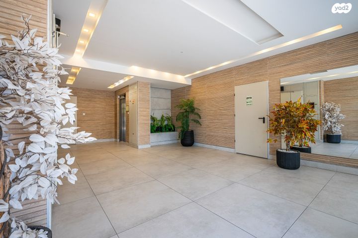 דירת גן, אלון 7, החורש, חריש