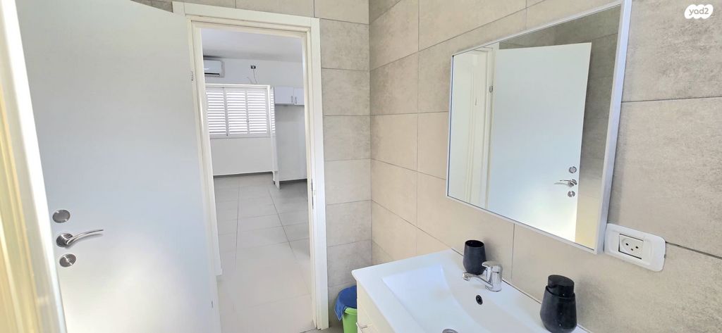 דירה, עוזיאל, נגבה, רמת גן