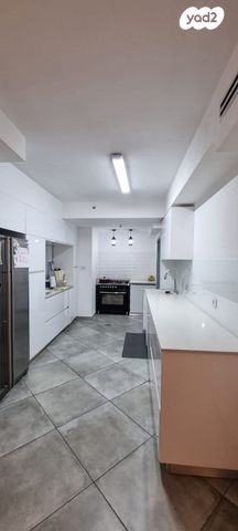 דירת גן, תפוז, רובע ט"ז, אשדוד