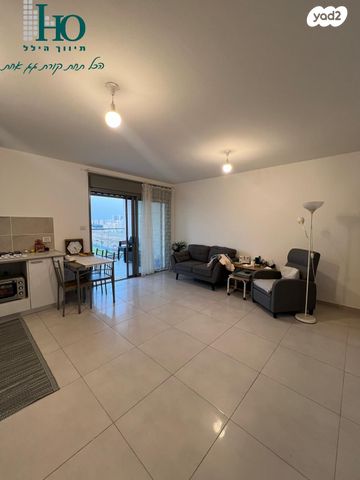 דירה, מפל התנור, שקמים ואגמים, אשקלון