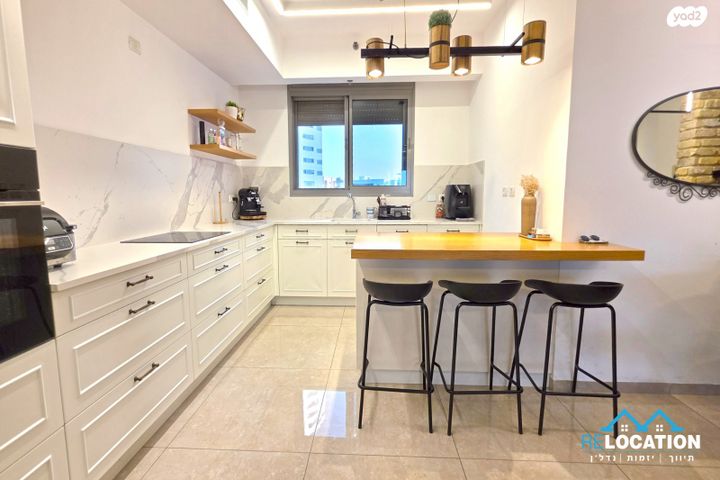 דירה, משכנות האומנים, קרית מוצקין