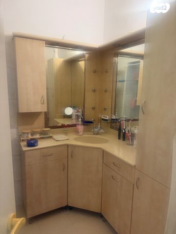 דירה, פנקס 24, לב העיר, בת ים