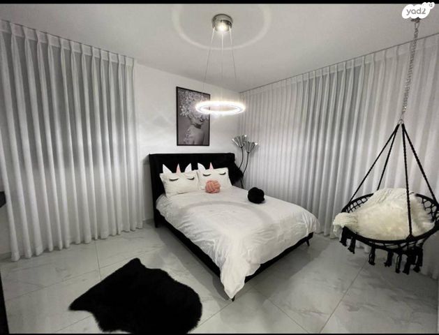 גג/ פנטהאוז, מוטה גור, קרית אילון, חולון