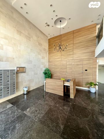 דירה, דוכיפת, רמות יצחק, נשר