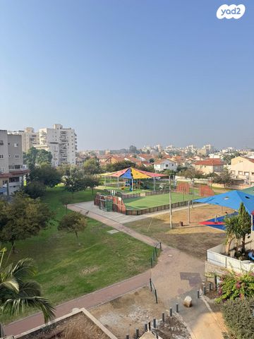 דירה, אריה צימוקי 2, יגאל אלון, קרית מלאכי