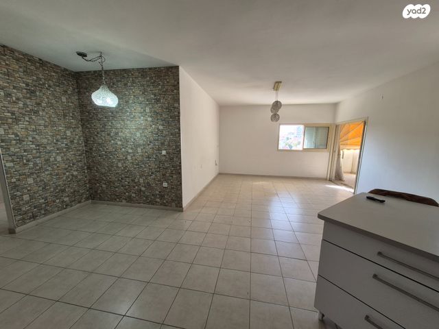 דירה, שעריים, רחובות