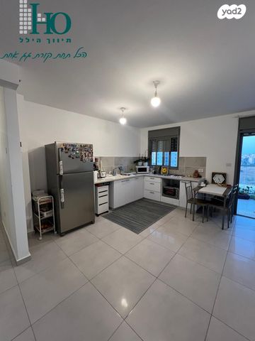 דירה, מפל התנור, שקמים ואגמים, אשקלון