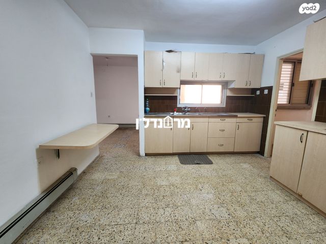 דירה, הרצליה