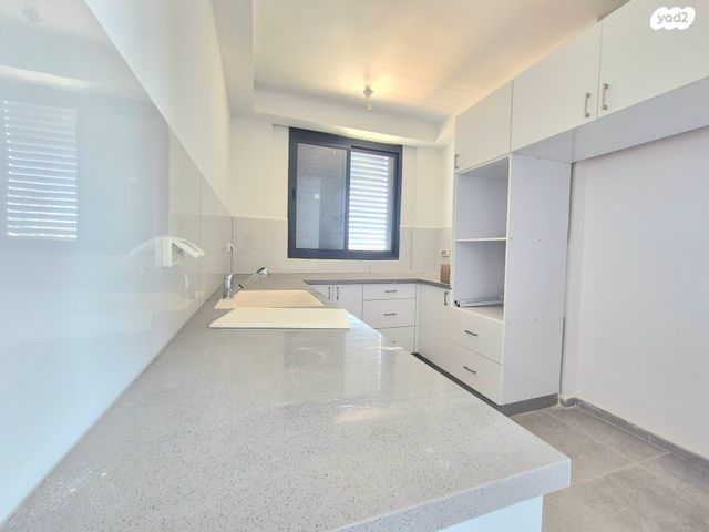 דירה, הנביאים, הנביאים, בת ים