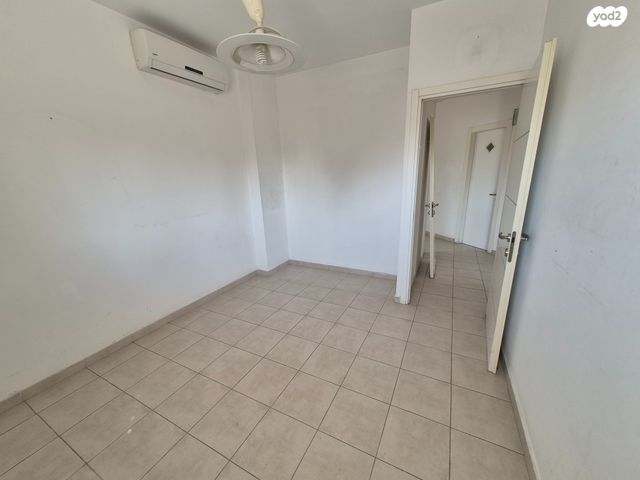 דירה, שעריים, רחובות