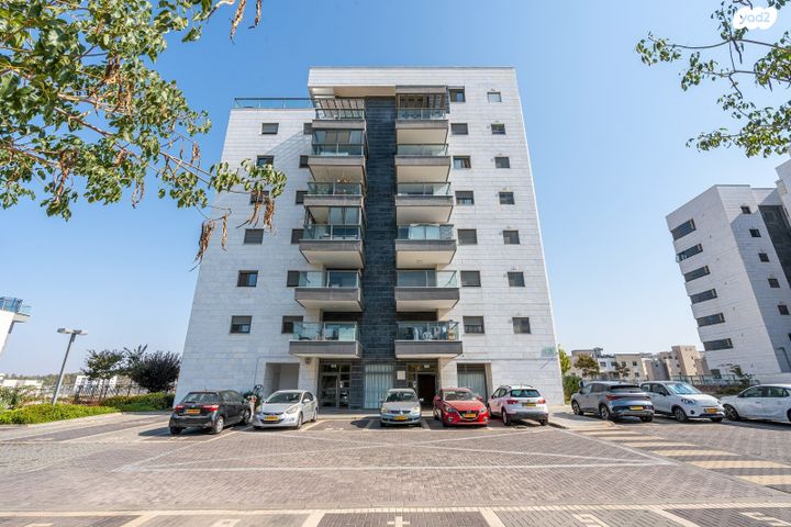 דירת גן, אלון 7, החורש, חריש