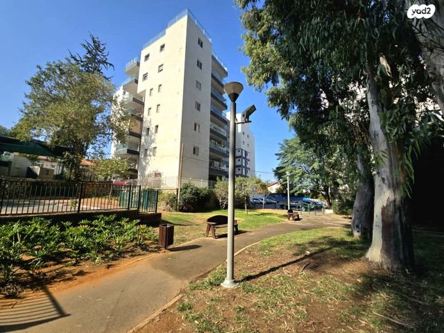 דירה, קרית ויצמן, רעננה