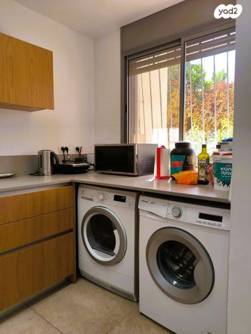 דירה, לוי אשכול, מרכז דרום, רעננה