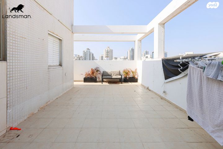 גג/ פנטהאוז, אמנון ותמר 25, רמת פולג, נתניה