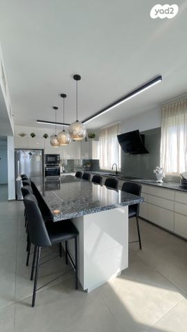 דירה, הגילה 3, נוף הטיילת, נתניה