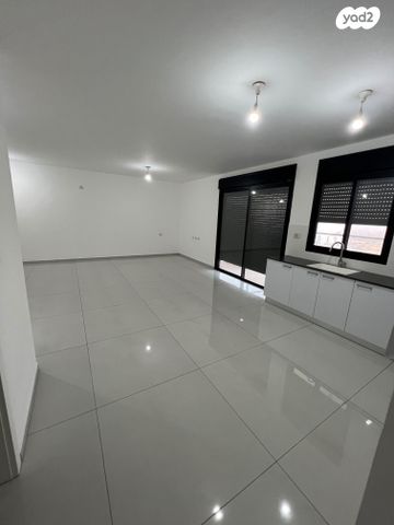 דירה, נאות שקמה, שדרות