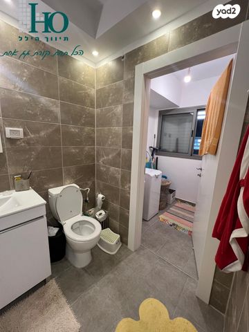 דירה, מפל התנור, שקמים ואגמים, אשקלון