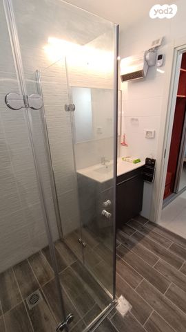 דירה, העיר התחתית, ואדי סאליב, חיפה