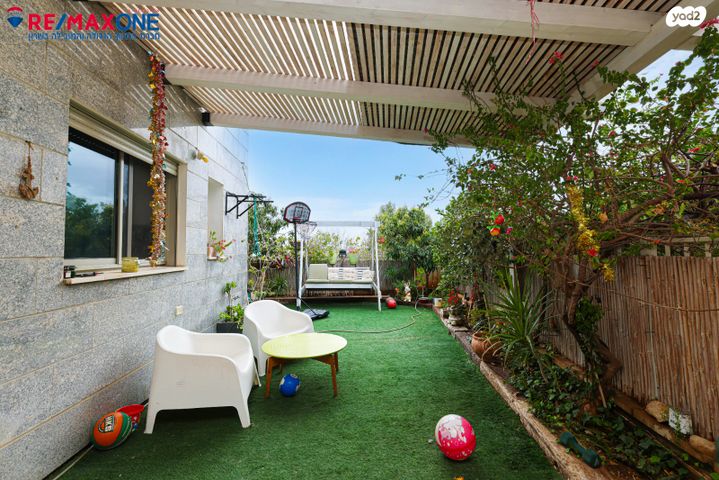 דירת גן, הרעות 4, גאולים, כפר סבא