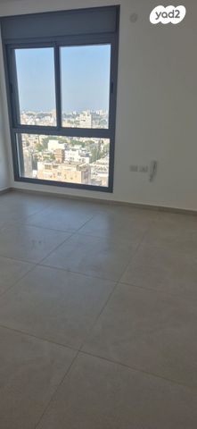 דירה, יעקב פיכמן 5, קרית אילון, חולון