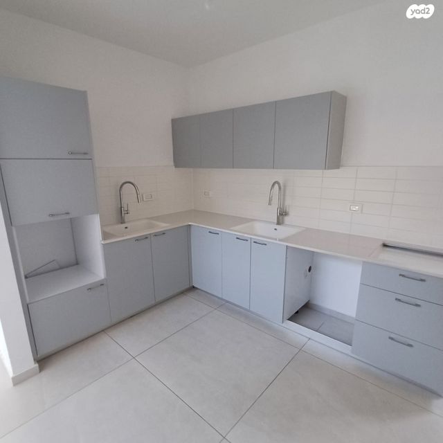 גג/ פנטהאוז, שדרות האמוראים, דובב מישרים / רמת בית שמש ד-1, בית שמש