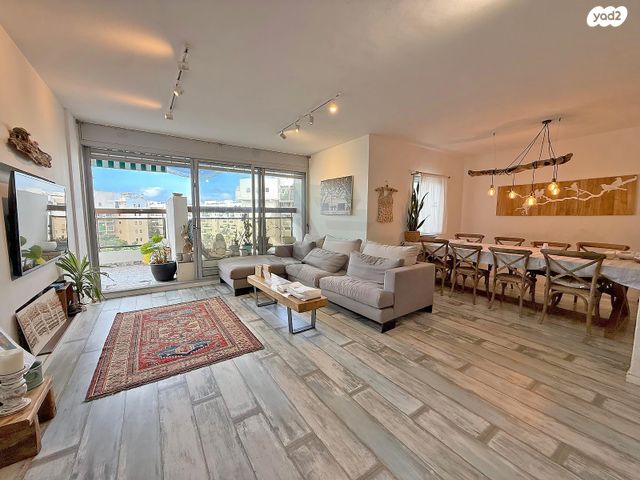 אזורי חן, גימל החדשה