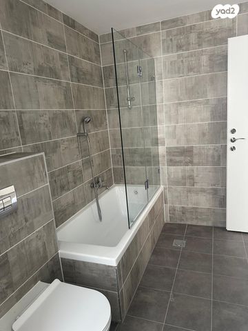 דירה, אמנון ליפקין שחק 6, נוף הטיילת, נתניה