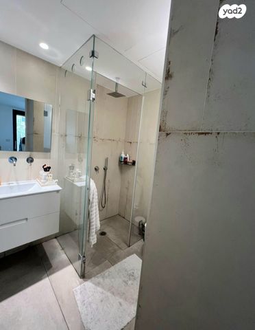 דירת גן, נחמני, לב תל אביב, לב העיר צפון, תל אביב יפו