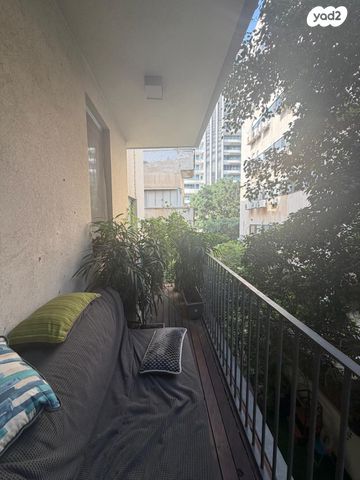 דירה, אסתר המלכה, הצפון הישן - דרום, תל אביב יפו