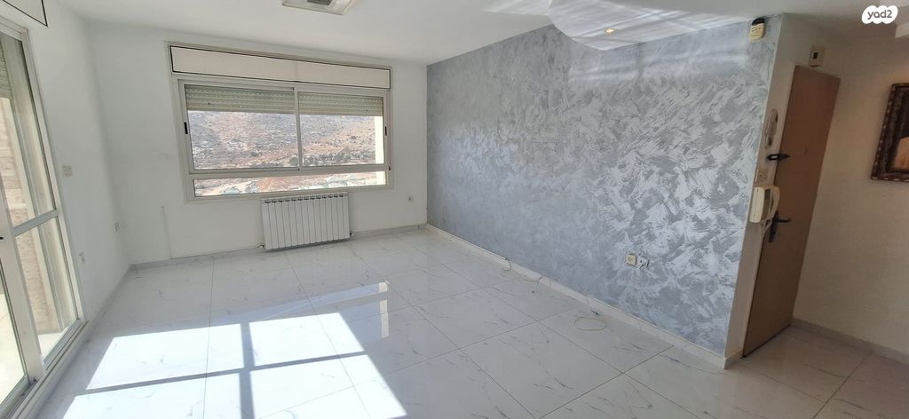 גג/ פנטהאוז, הרב אריה בינה, חומת שמואל, הר חומה, ירושלים