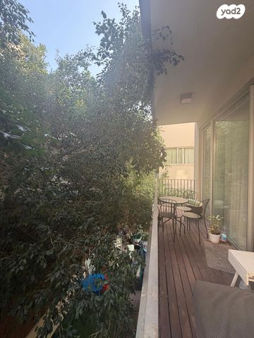 דירה, אסתר המלכה, הצפון הישן - דרום, תל אביב יפו