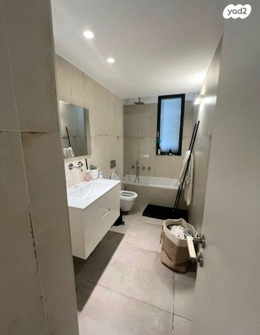 דירת גן, נחמני, לב תל אביב, לב העיר צפון, תל אביב יפו